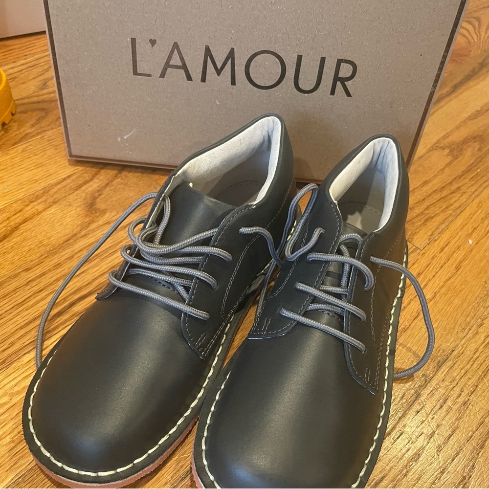L'AMOUR boys Shoes NEW